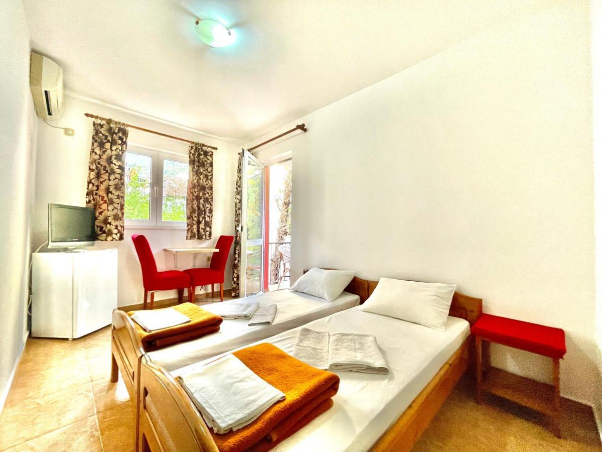 Vila L Budva Hotell Eksteriør bilde