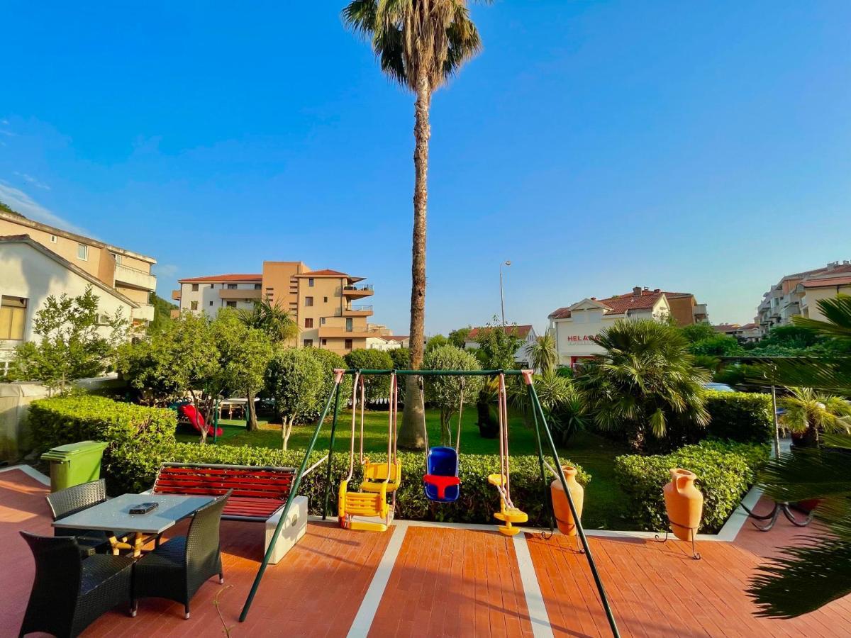 Vila L Budva Hotell Eksteriør bilde