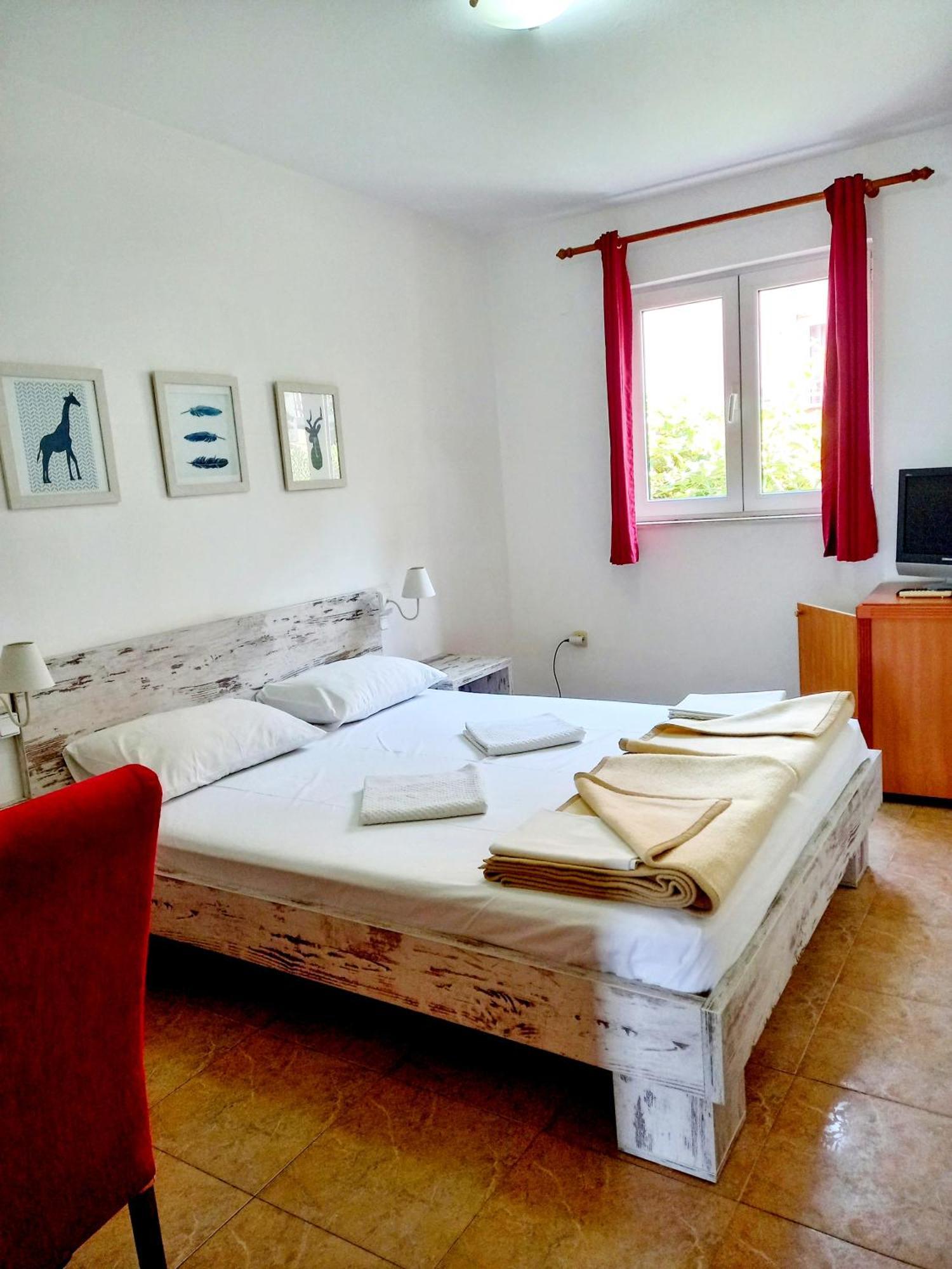 Vila L Budva Hotell Eksteriør bilde
